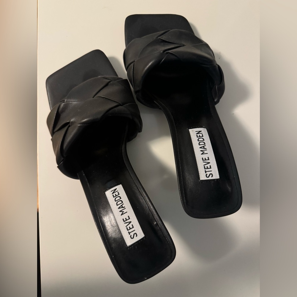 Steve Madden kitten heel sandals - size 6.5